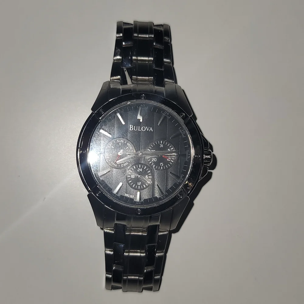 Bulova Mens Silver watch - Picture 3 of 4